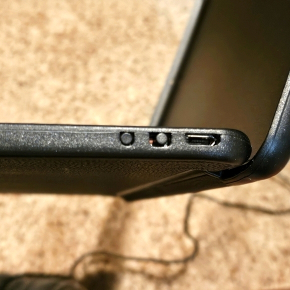 ZAGG Folio Black Backlit Hinged Wireless Keyboard Case For iPad Air in Box - Picture 5 of 12